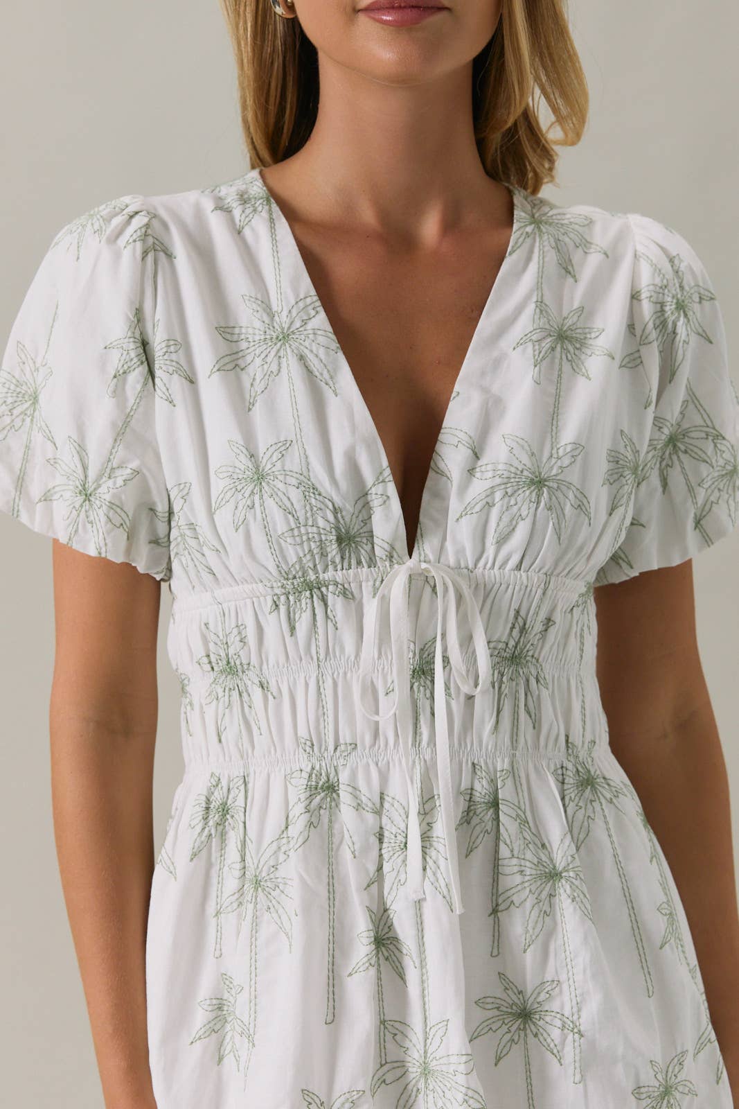 V NECK SHORT BUBBLE SLEEVE SHIRRED MINI DRESS