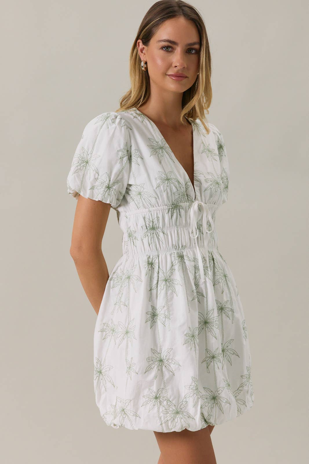 V NECK SHORT BUBBLE SLEEVE SHIRRED MINI DRESS